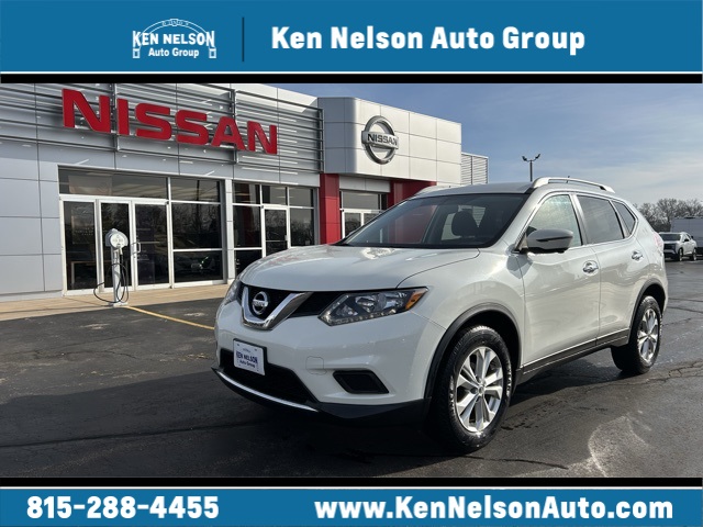 2016 Nissan Rogue SV's photo
