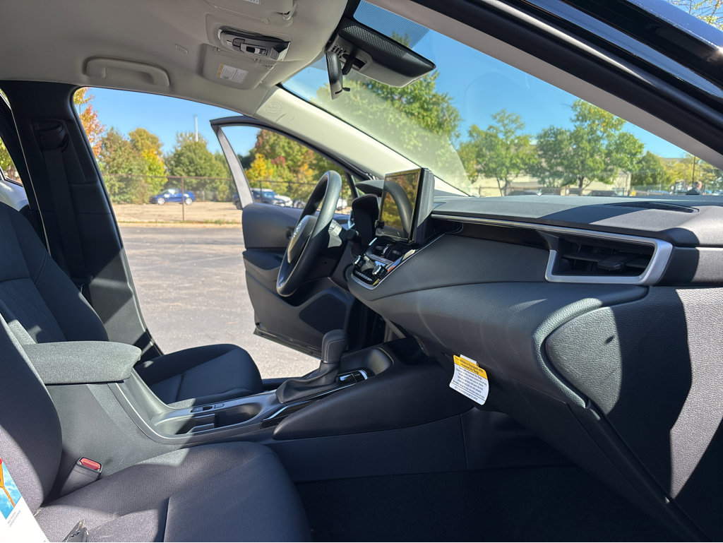 2026 Toyota Corolla LE photo 3