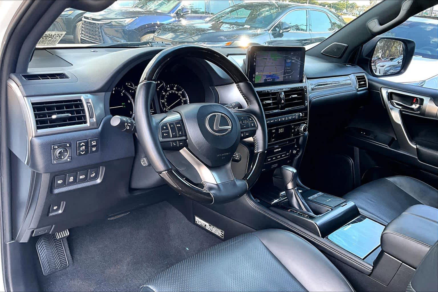 2023 Lexus GX LUXURY - Photo 17