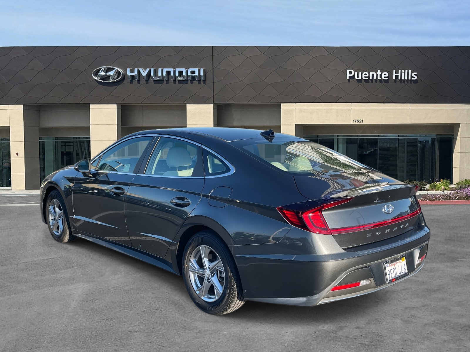 2023 Hyundai Sonata SE photo 4