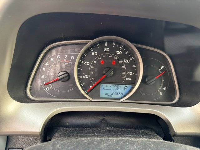 2014 Toyota RAV4 XLE photo 2