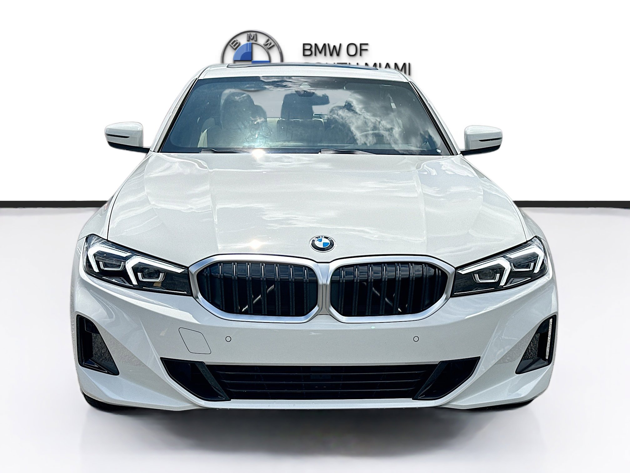 2025 Bmw 330i photo 2
