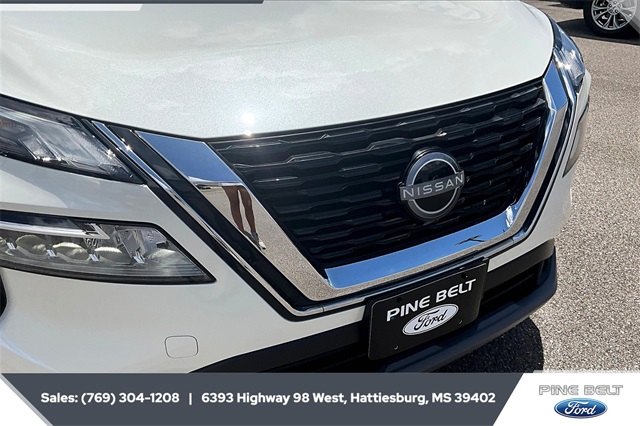 2022 Nissan Rogue SV photo 19