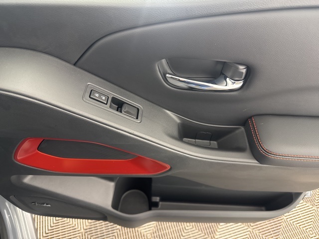 2025 Nissan Frontier PRO-4X photo 19