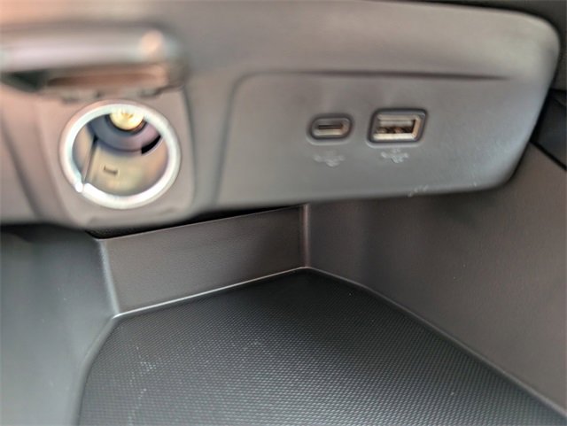 2025 Chevrolet Trax LT photo 19