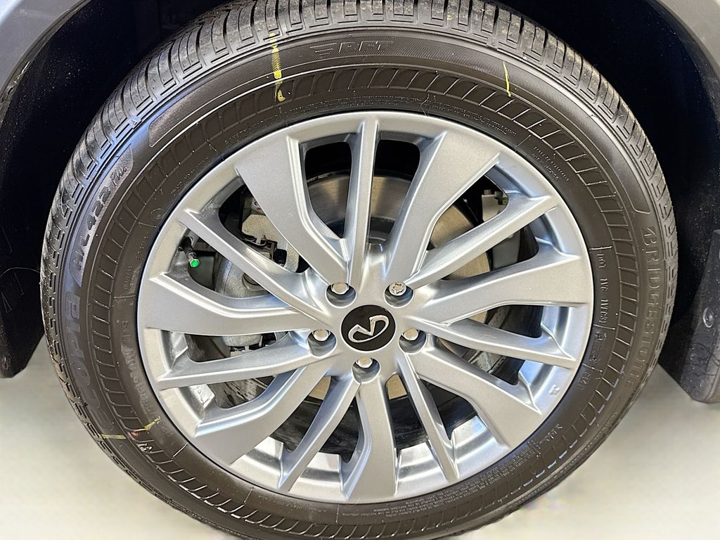 2025 Infiniti QX50 Luxe photo 33