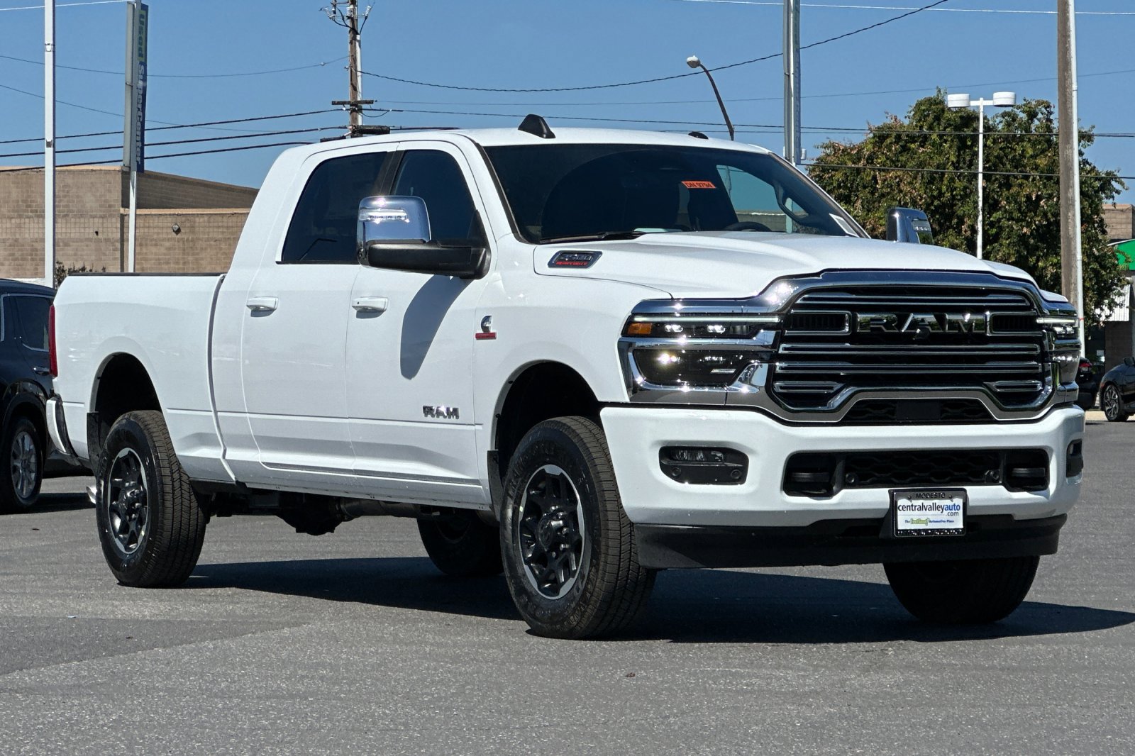 2025 Ram 2500 Laramie photo 2