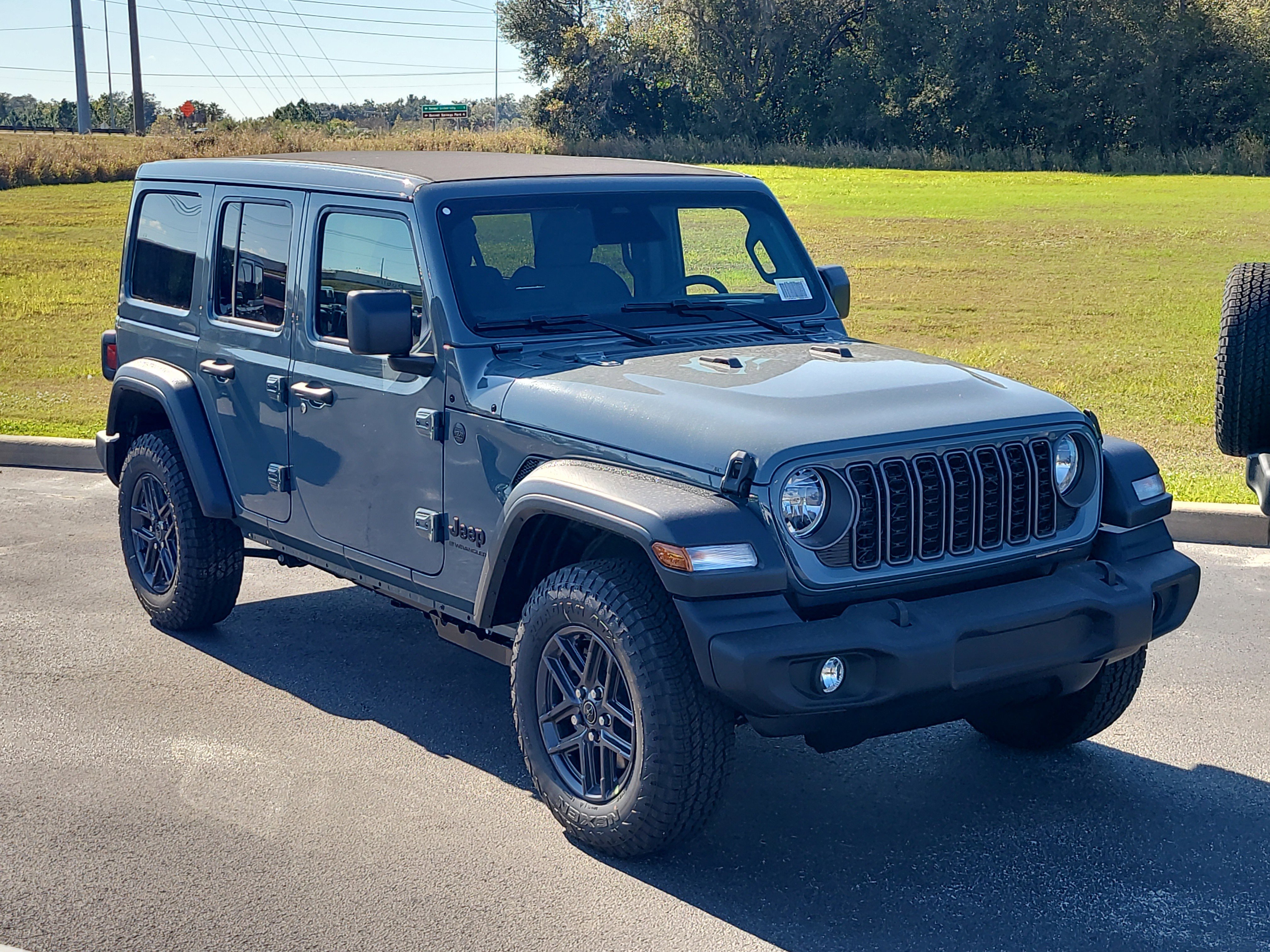 2026 Jeep Wrangler 4-Door Sport S's photo