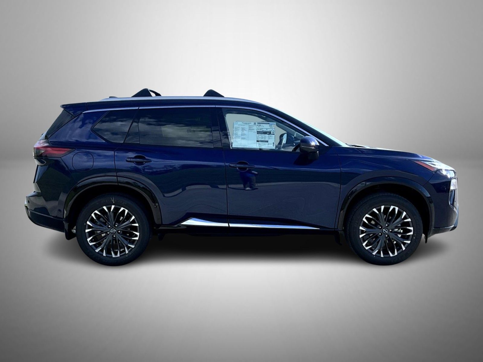 2026 Nissan Rogue Platinum photo 4
