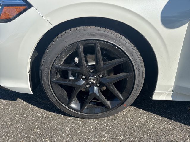 2026 Honda Civic Sport photo 2