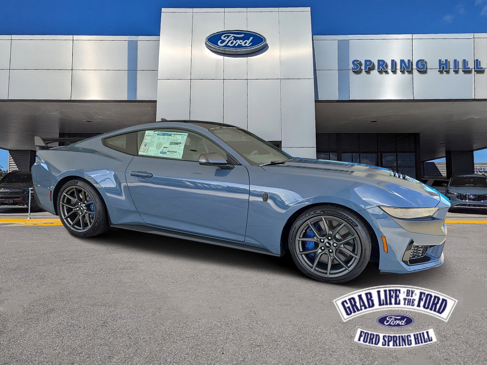 2025 Ford Mustang Dark Horse's photo