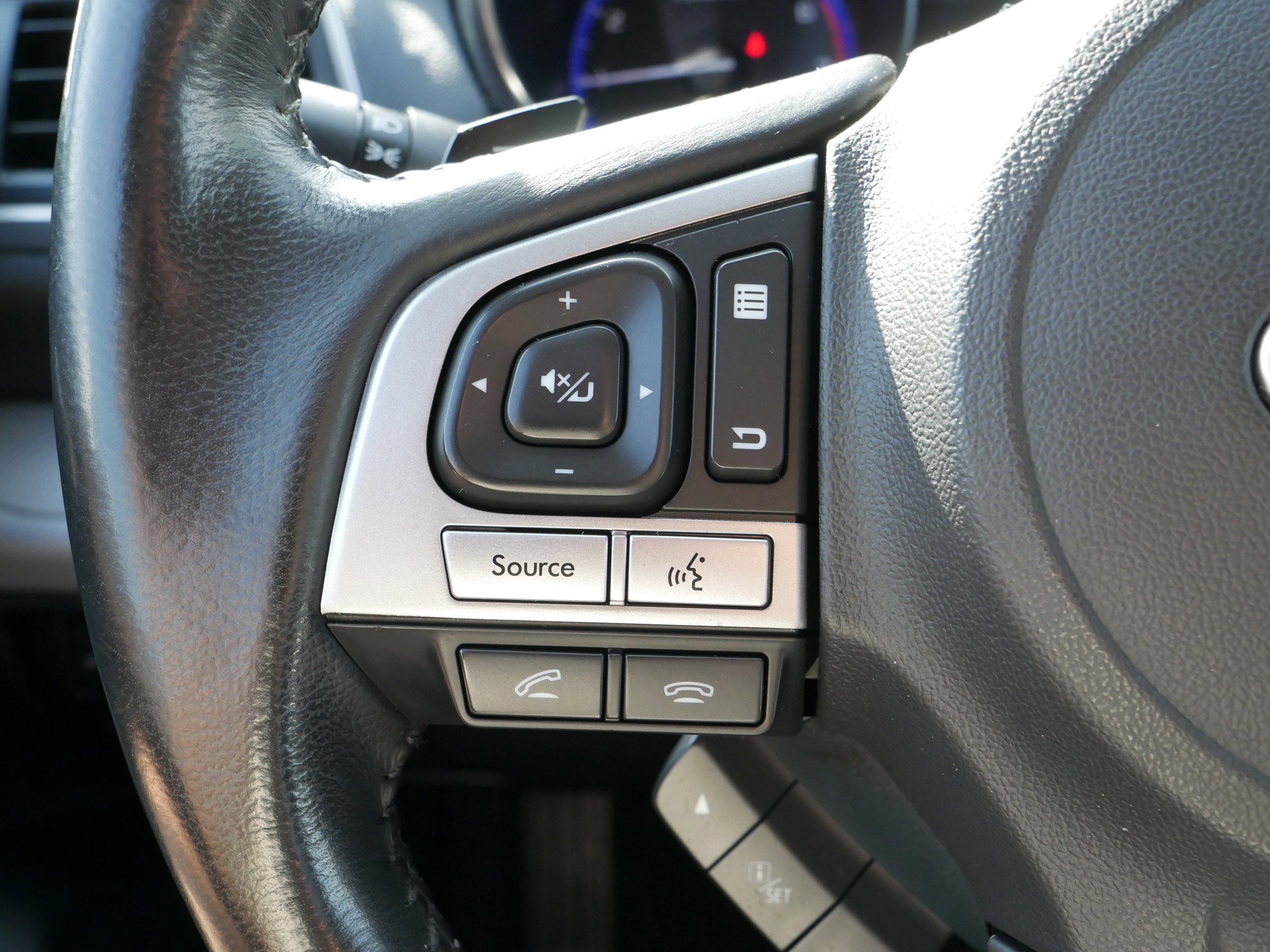 2015 Subaru Outback 2.5i Premium photo 30