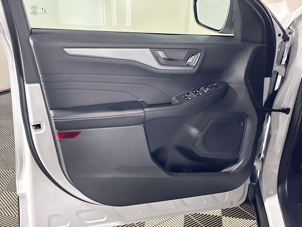 2023 Ford Escape Hybrid Active photo 10