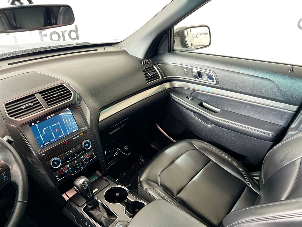 2019 Ford Explorer XLT photo 22