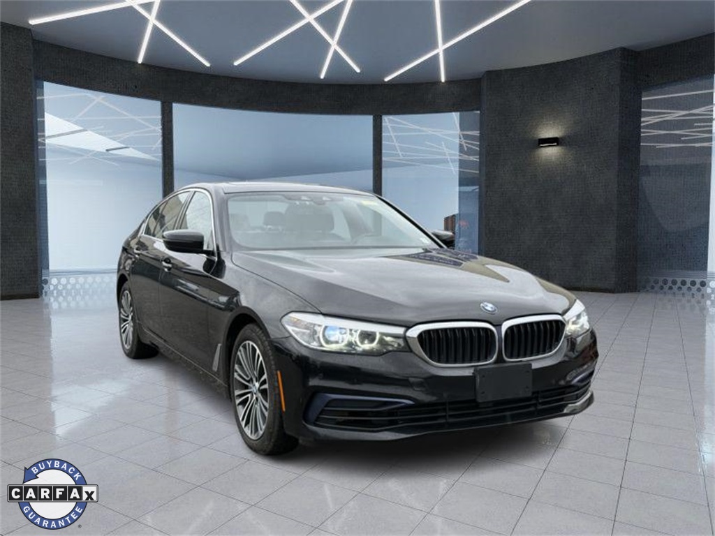 2020 BMW 5 Series 530i's photo
