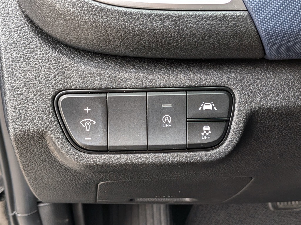 2023 Kia Seltos S photo 12