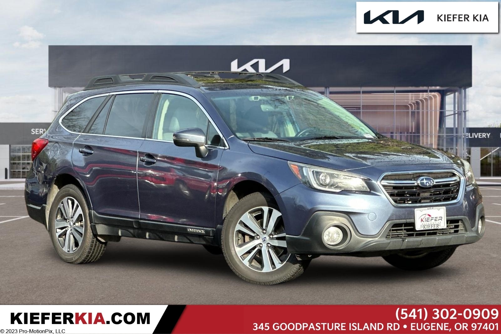 2018 Subaru Outback Limited's photo