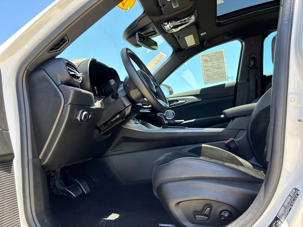 2023 Dodge Hornet GT Plus photo 11