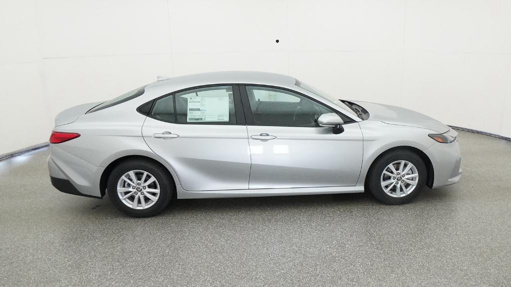 2026 Toyota Camry LE photo 25