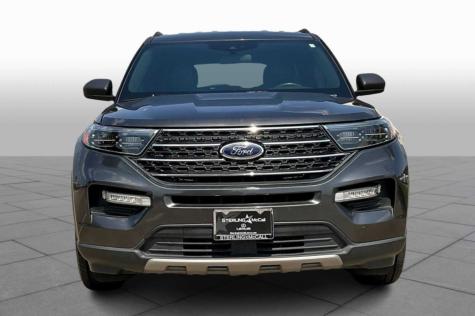 2020 Ford Explorer XLT photo 3