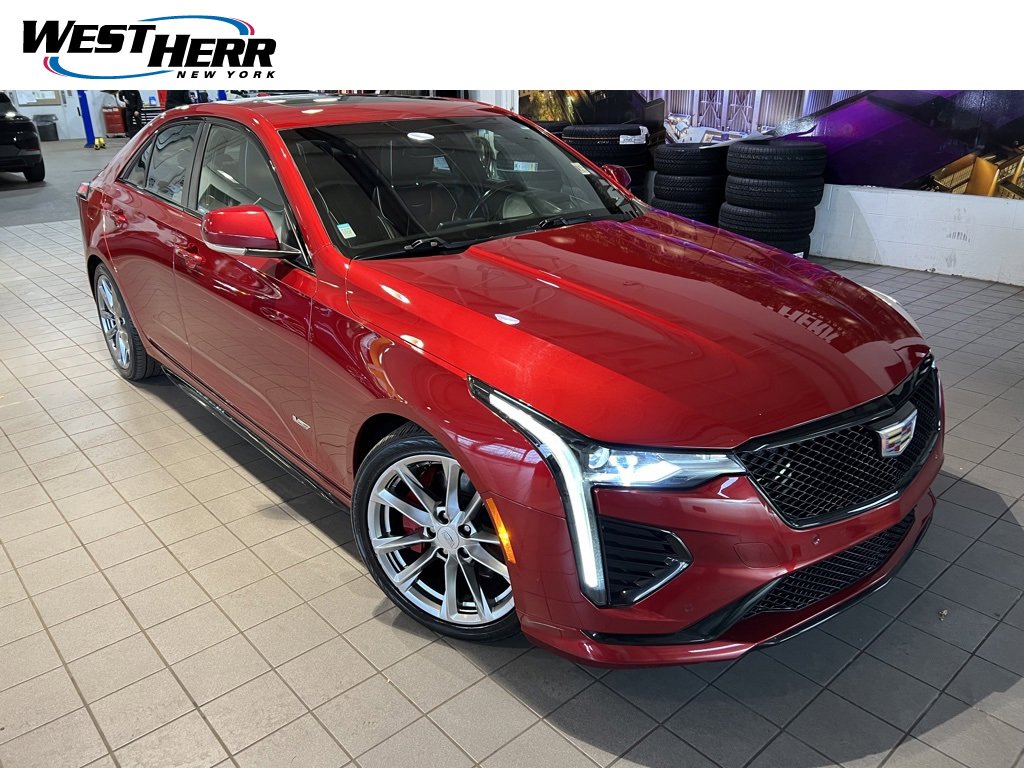 2022 Cadillac CT4 V-Series's photo