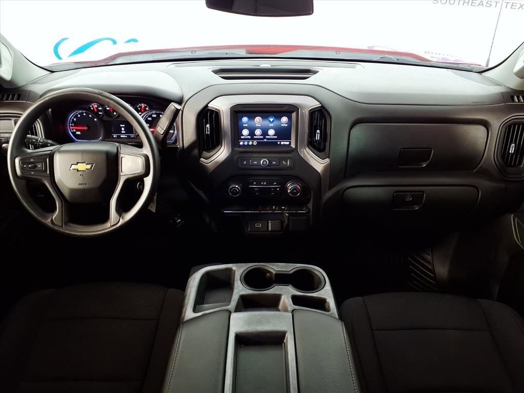 2020 Chevrolet Silverado 1500 Custom photo 3