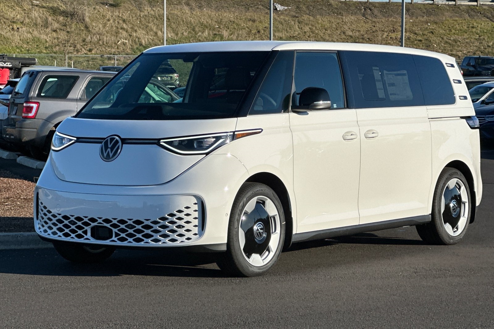 2025 Volkswagen ID. Buzz Pro S photo 7