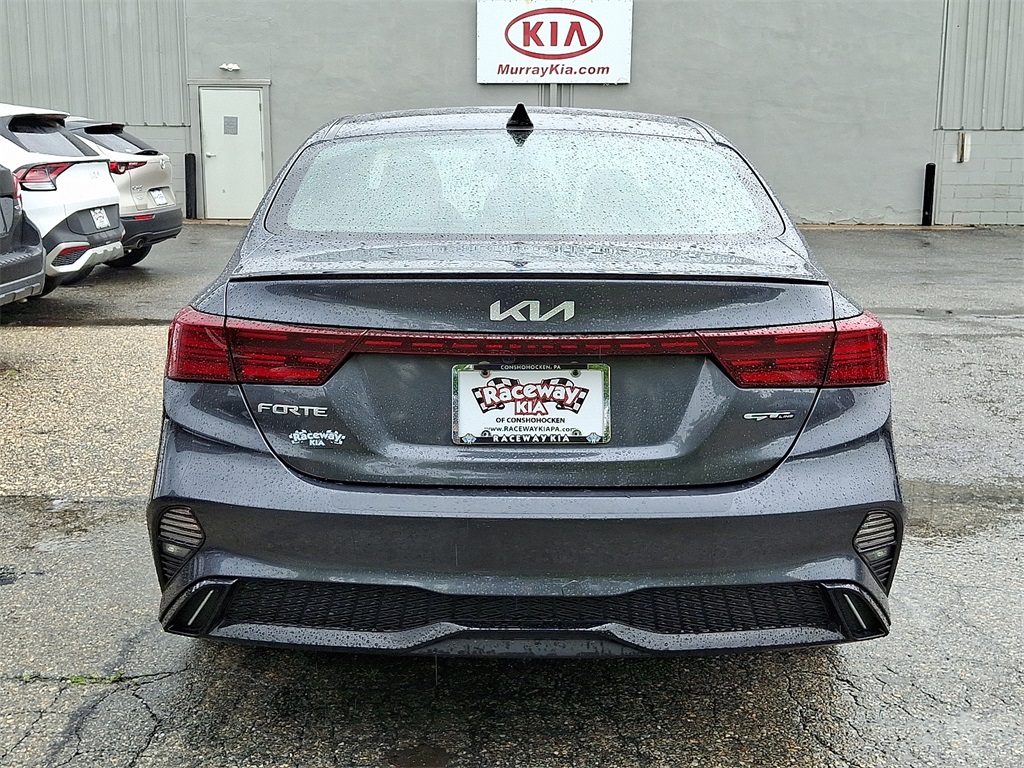 2022 Kia Forte GT-Line photo 5
