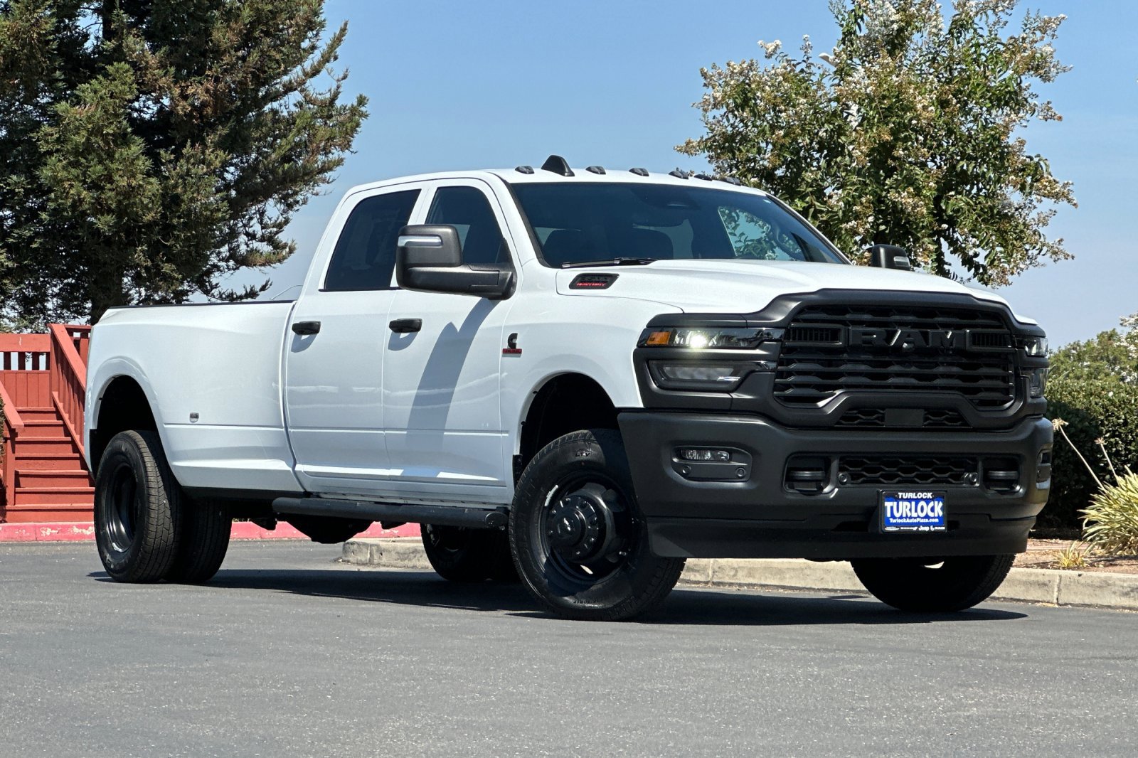 2026 Ram 3500 Tradesman photo 2