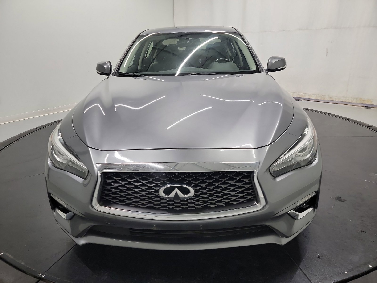 2019 Infiniti Q50 3.0t LUXE photo 3