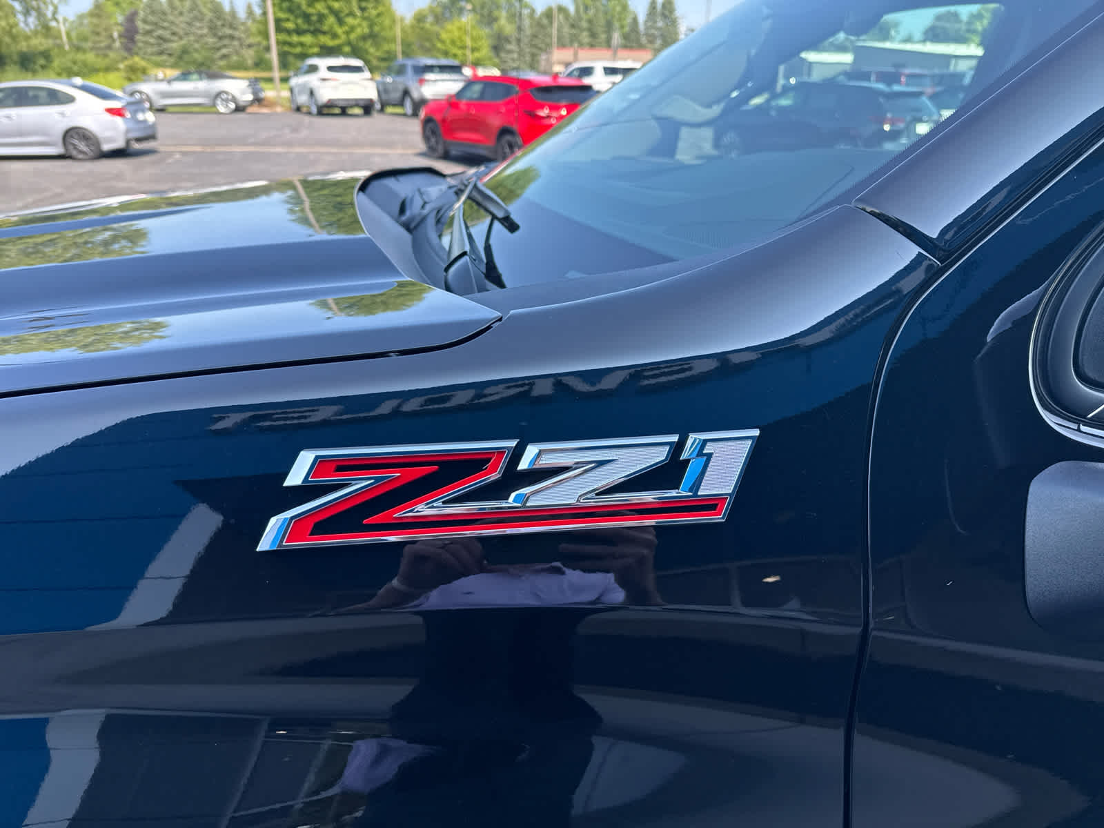 2025 Chevrolet Silverado 1500 LTZ photo 4