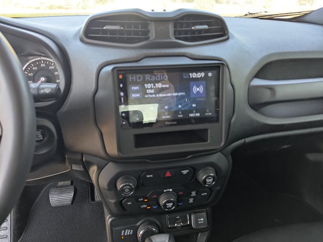 2018 Jeep Renegade Latitude North Edition photo 22