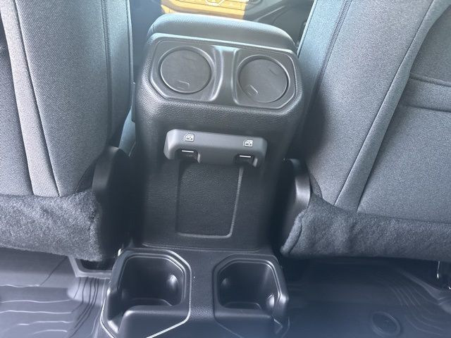 2025 Jeep Wrangler Sport S photo 9