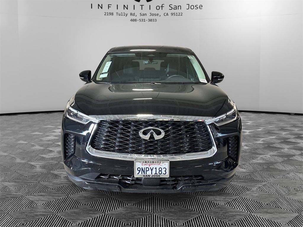 Used 2024 Black INFINITI PURE image 2