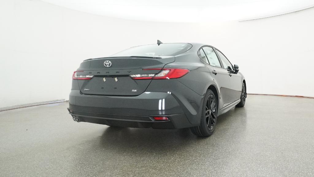 2026 Toyota Camry SE photo 3