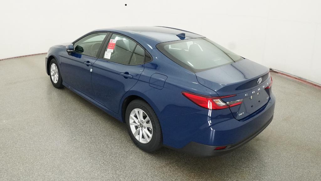 2025 Toyota Camry LE photo 13