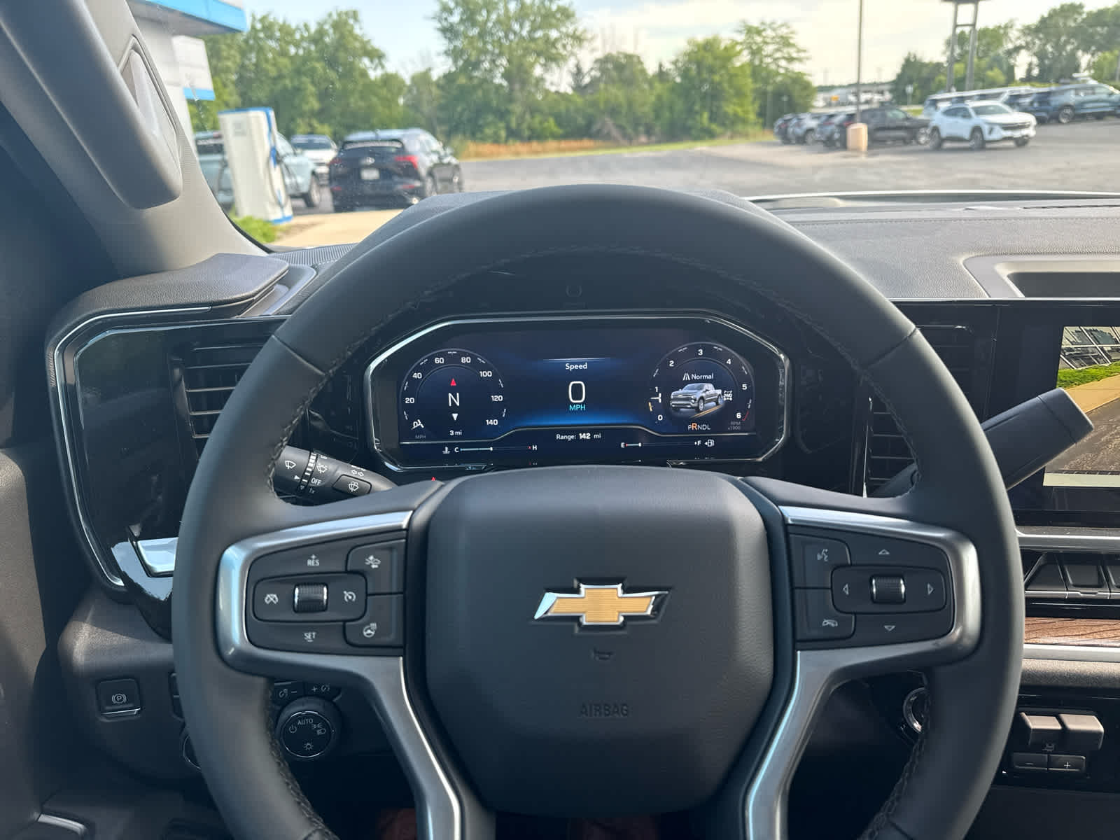 2025 Chevrolet Silverado 1500 LT photo 18