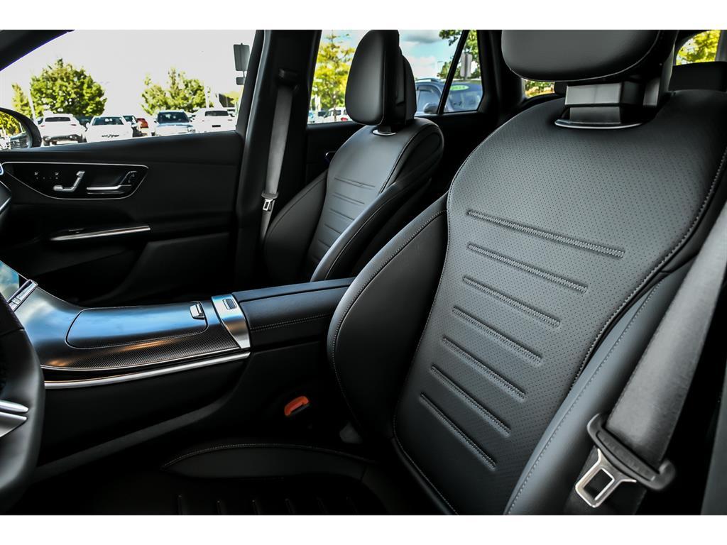 2026 Mercedes Benz GLC 300 4MATIC photo 7