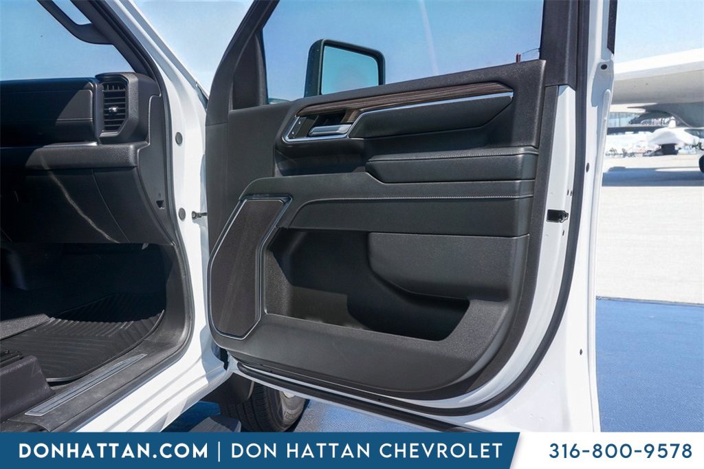 2024 Chevrolet Silverado 3500HD LT photo 26