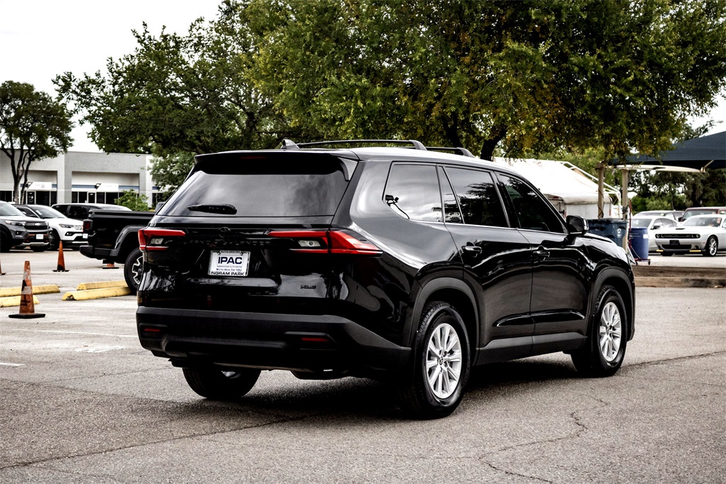 2024 Toyota Grand Highlander XLE photo 5