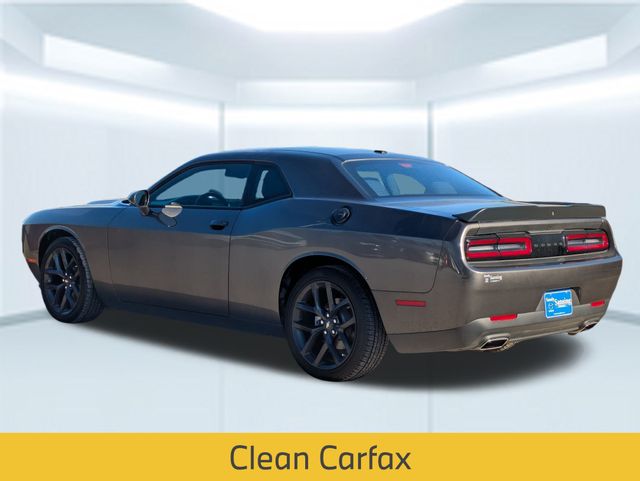 2023 Dodge Challenger SXT photo 2