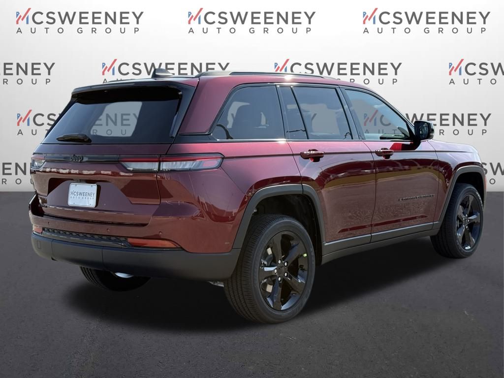 2025 Jeep Grand Cherokee Altitude photo 5