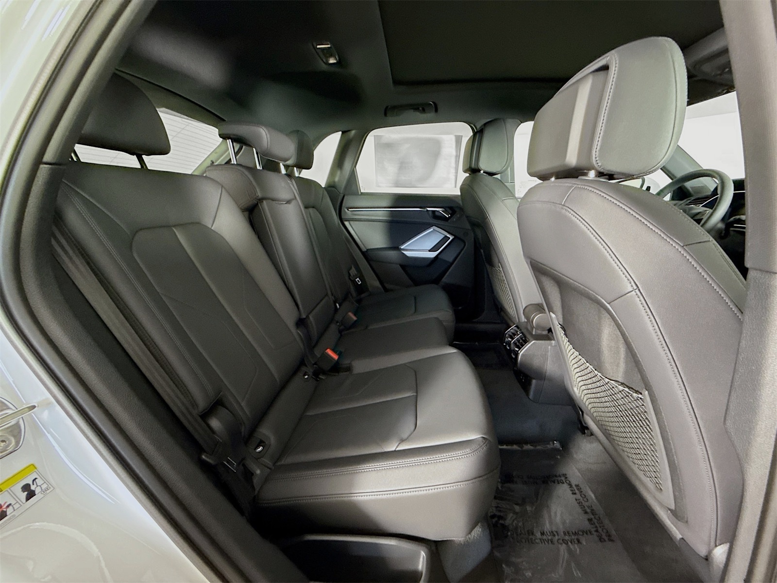 2025 Audi Q3 45 TFSI S line Premium photo 27