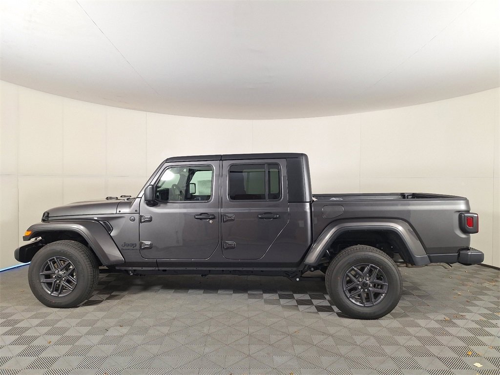 2025 Jeep Gladiator Sport S photo 4