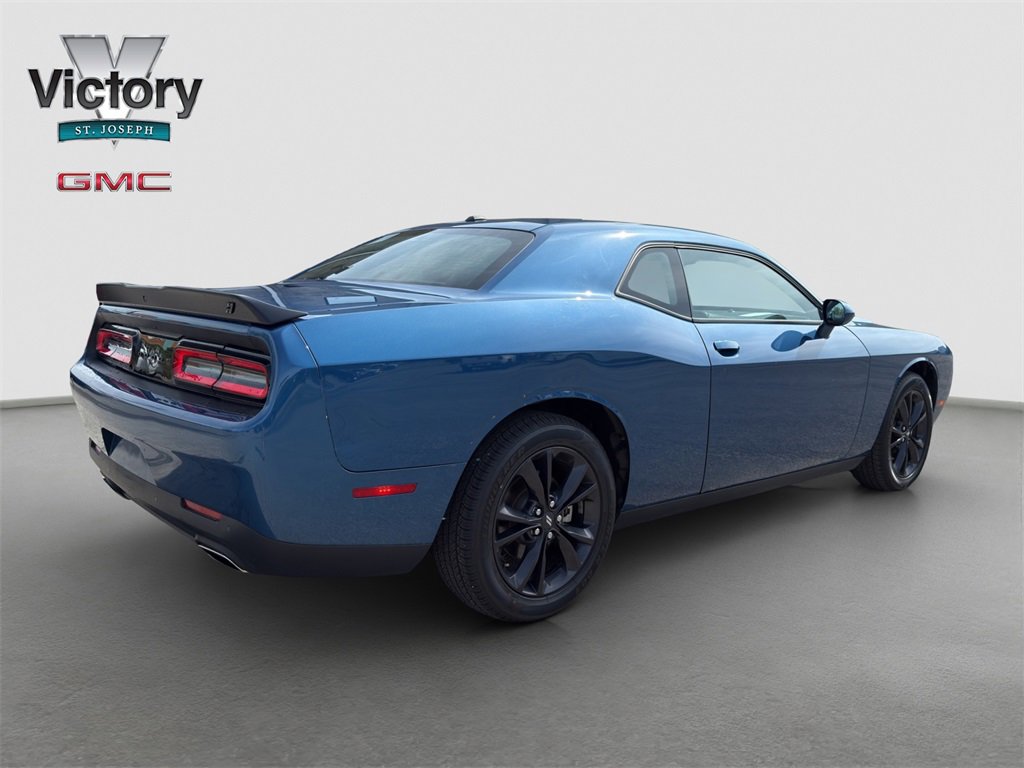 2021 Dodge Challenger SXT photo 16