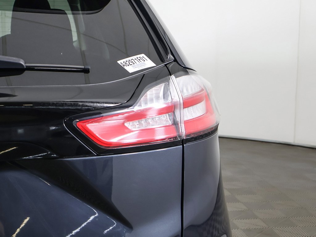 2022 Ford Edge SE photo 13