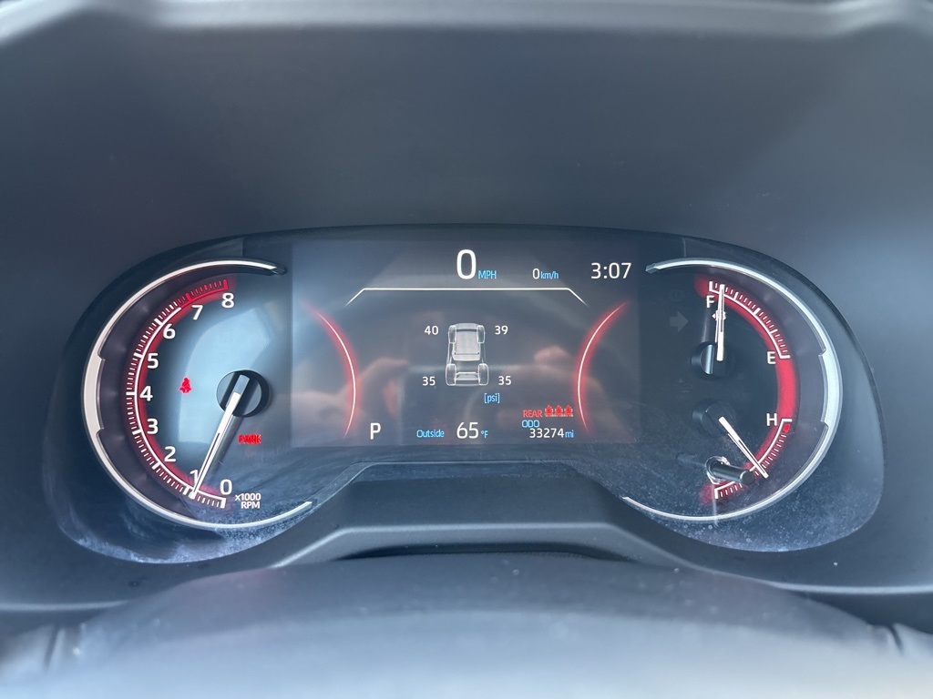 2024 Toyota RAV4 LE photo 16