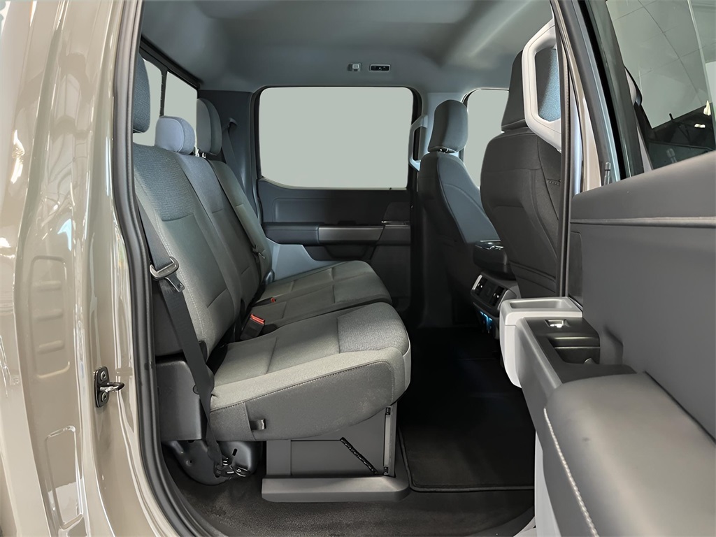 2025 Ford F-150 XLT photo 20