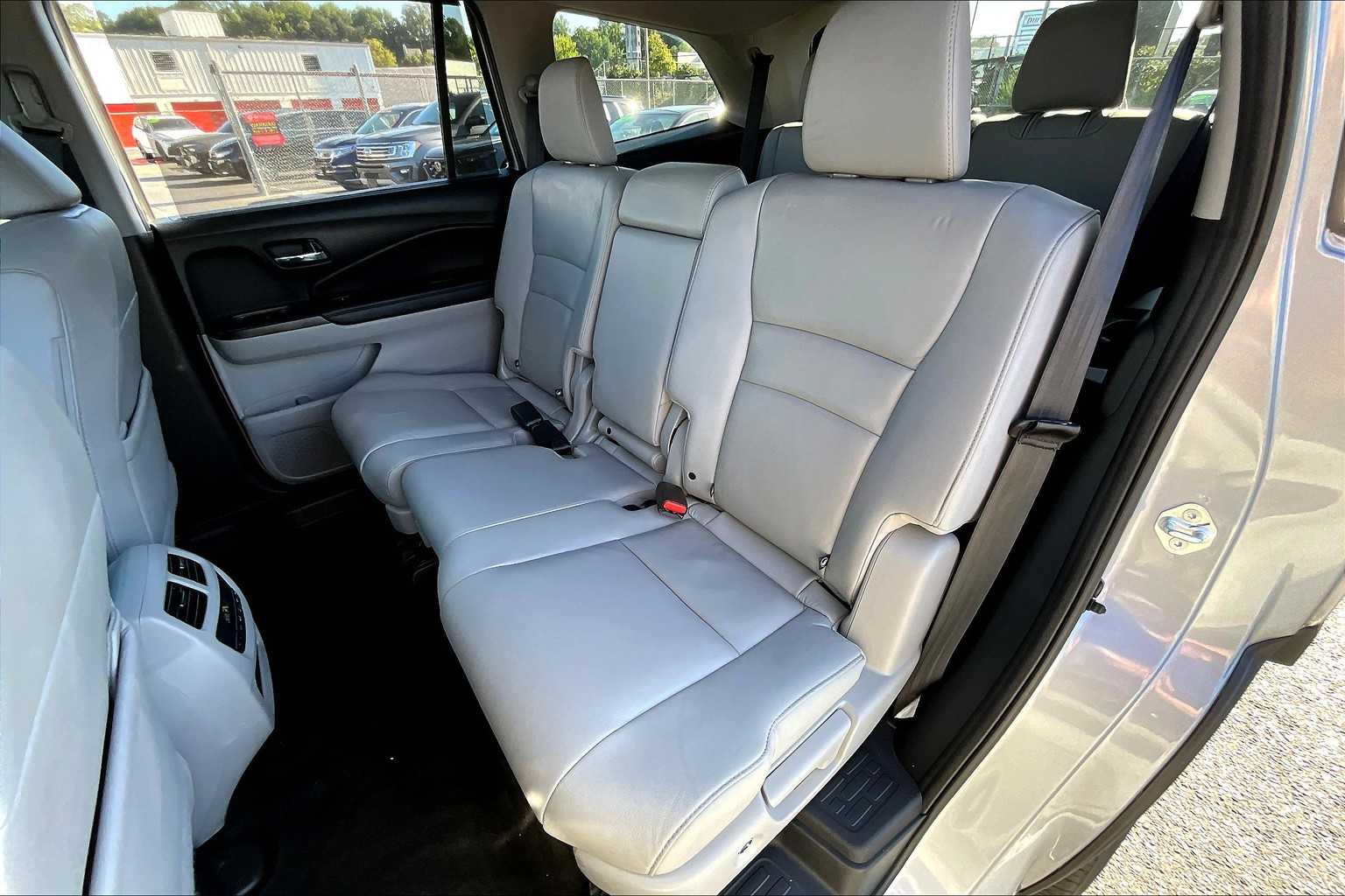 2022 Honda Pilot Special Edition photo 18