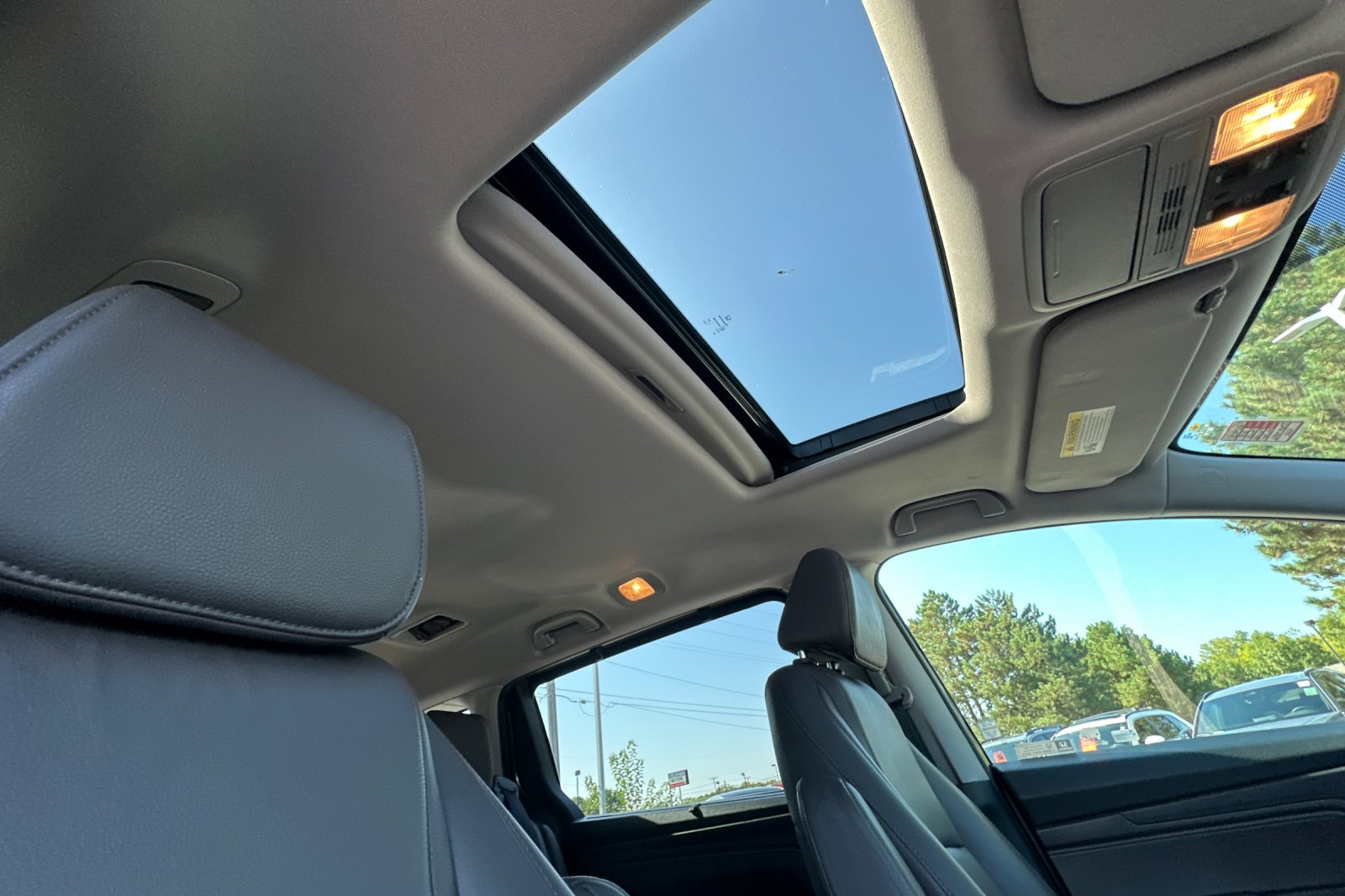 2018 Honda Odyssey EX-L photo 21